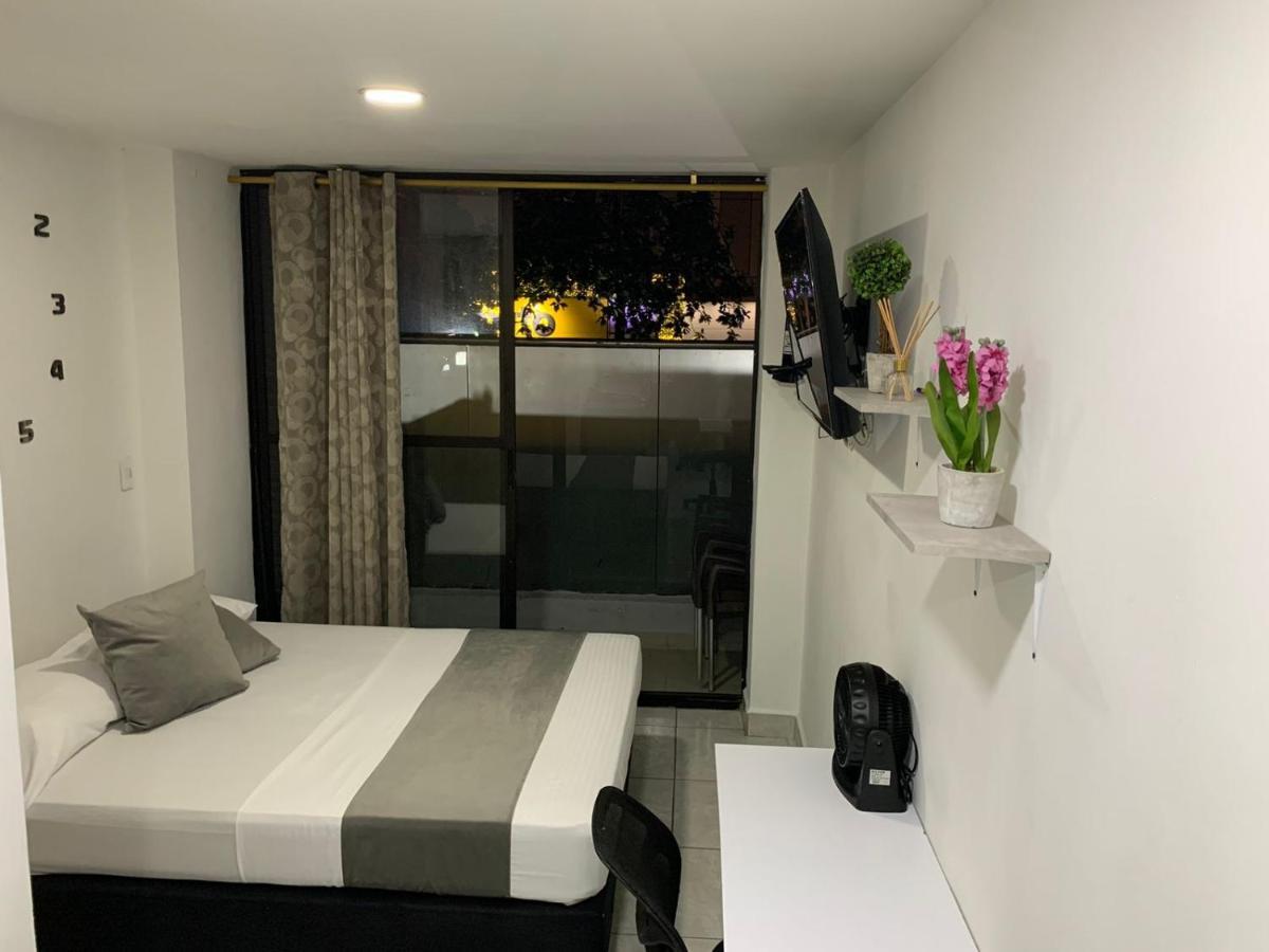 Amoblado, En Apartamento *