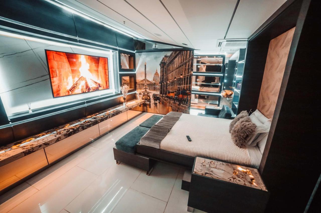 1million Luxury *