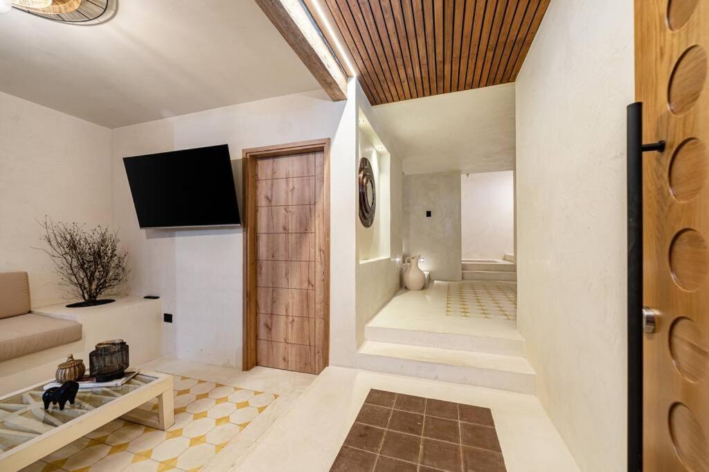 Provenza 6 Bedroom House By Housy Host Villa Medellín