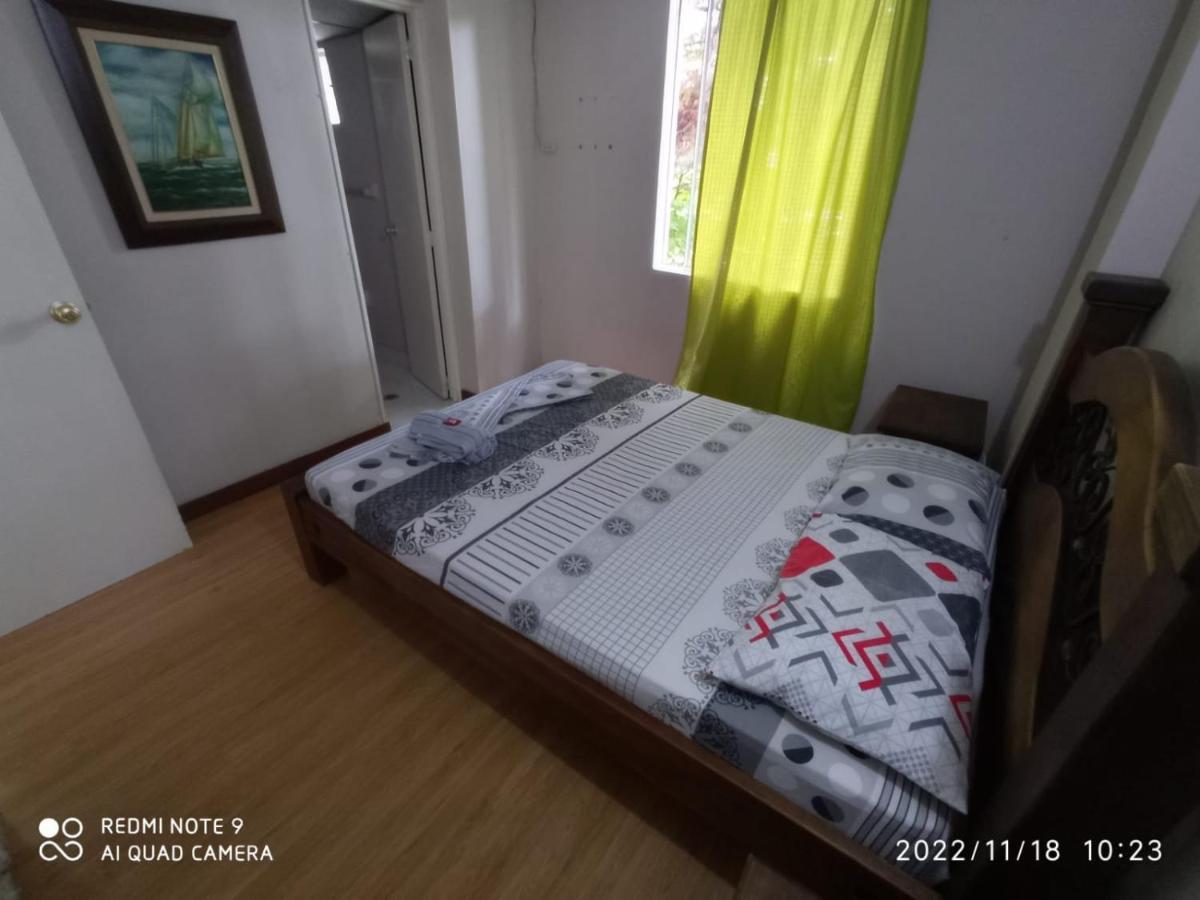 Apartamento 201 Amplio Y Cómodo 90 Mts Medellín