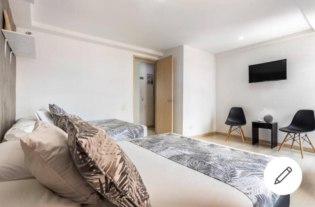 Beautiful & Comfortable In Laureles Medellín