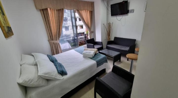 Apartahotel Montes *