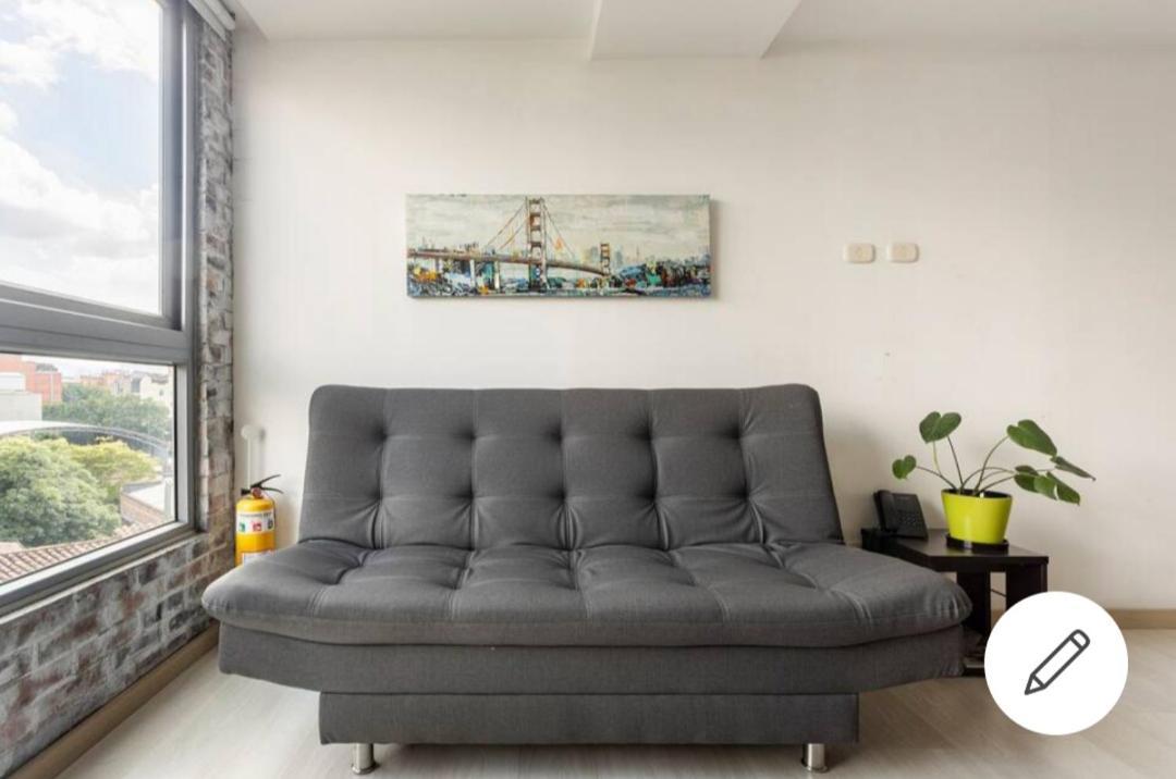 Apartamento Beautiful & Comfortable In Laureles Medellín