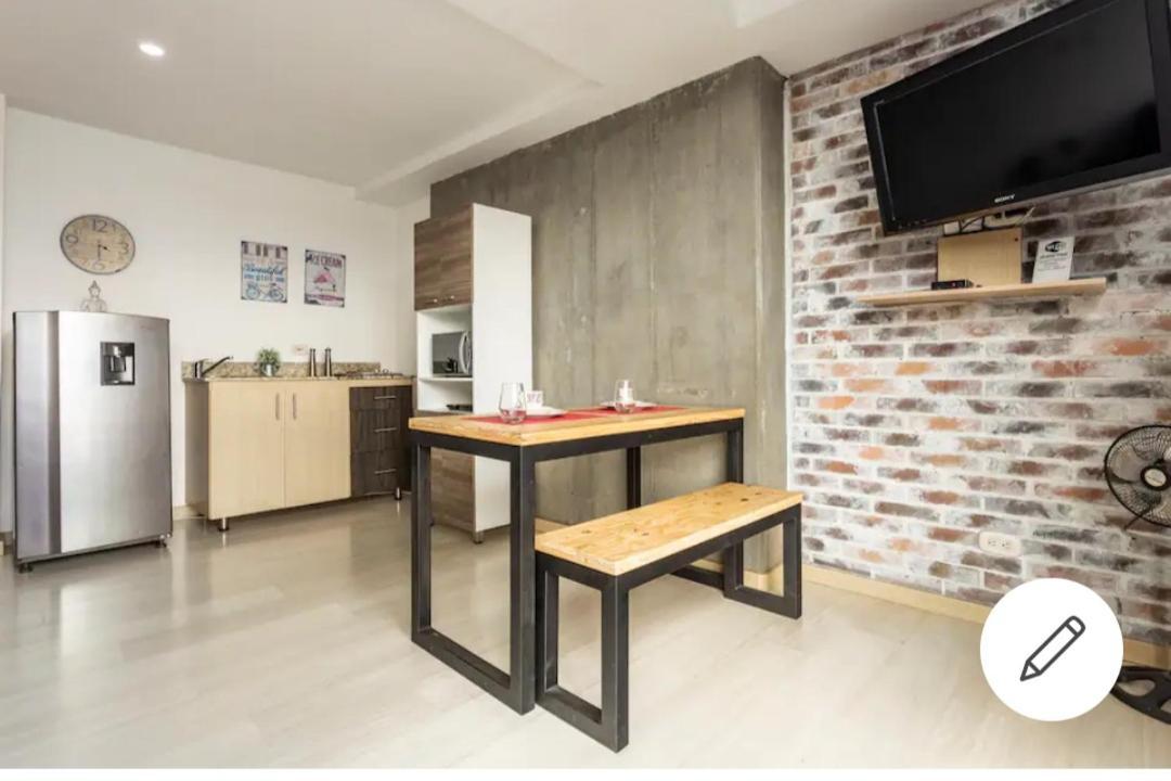 Beautiful & Comfortable In Laureles