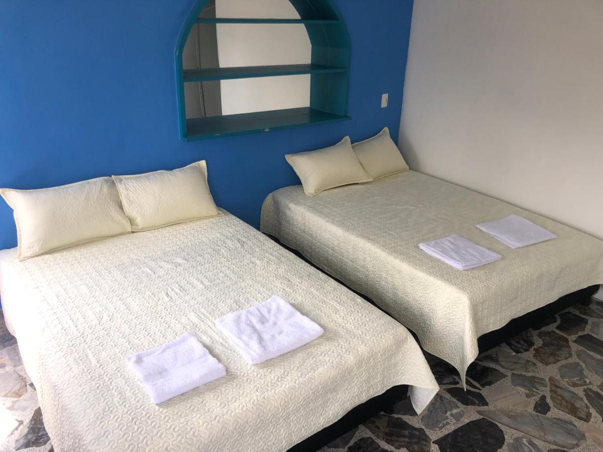 Apartamento Comodo En Laureles, Grande, Centrico ,bien Ubicado Apto203