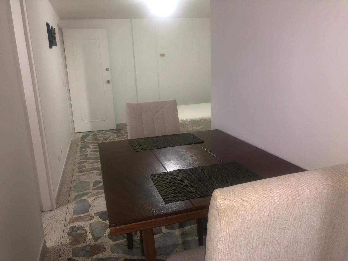 Apartamento Comodo En Laureles , Centrico Y Bien Ubicado Apto 301 * Medellín