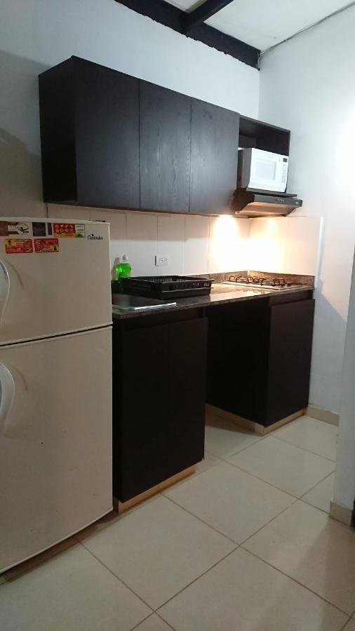 Apartasuites Laureles Nogal *
