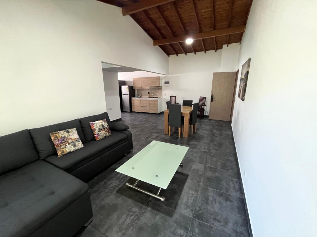 Apartamento Apartamento Espacioso En Manila El Poblado *