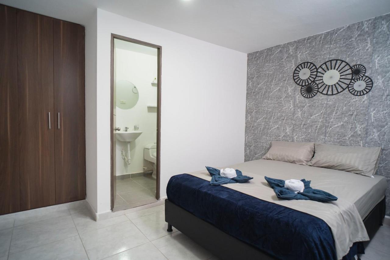 101 Con Bano Privado En Laureles-estadio Medellín
