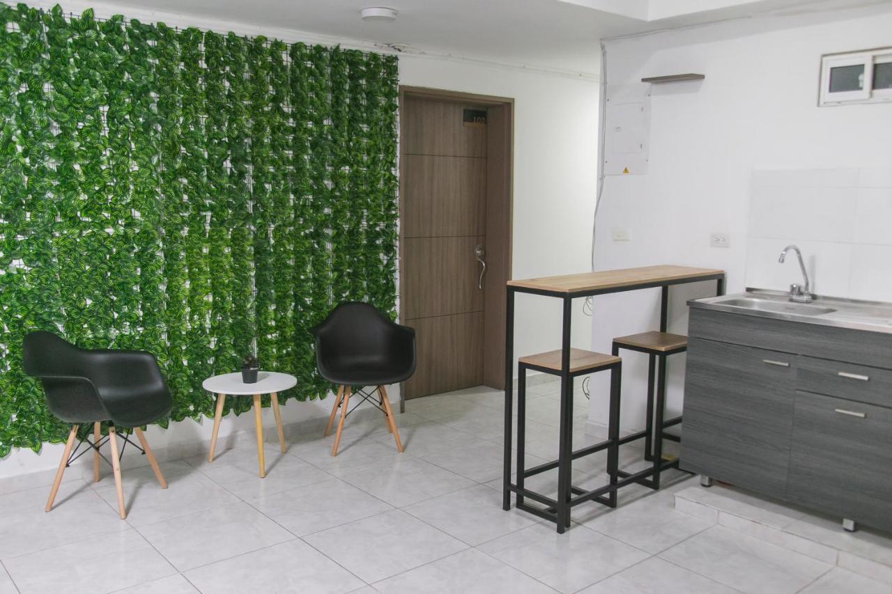 101 Con Bano Privado En Laureles-estadio * Medellín