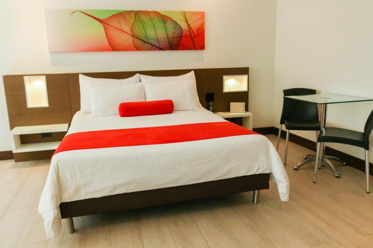 Hotel Loyds Medellin