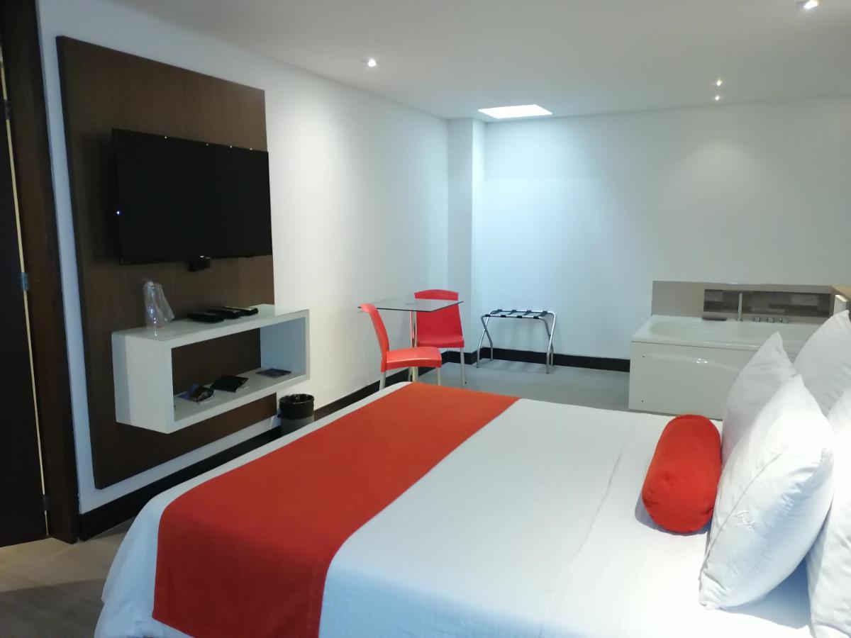 Hotel Loyds Medellin