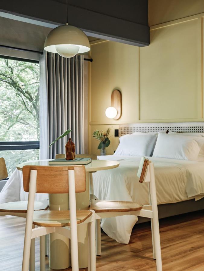 Hotel The Somos Flats Provenza