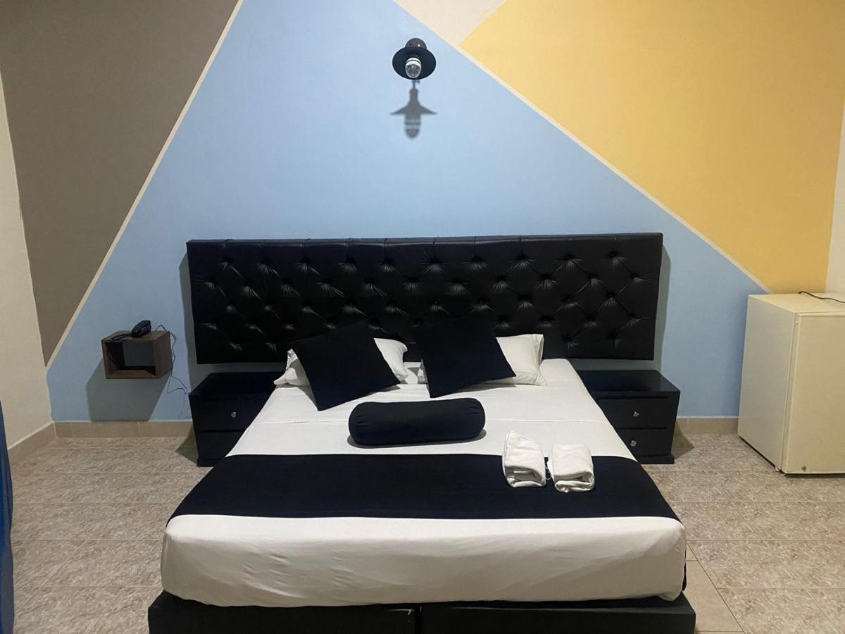 Calle Real Hotel