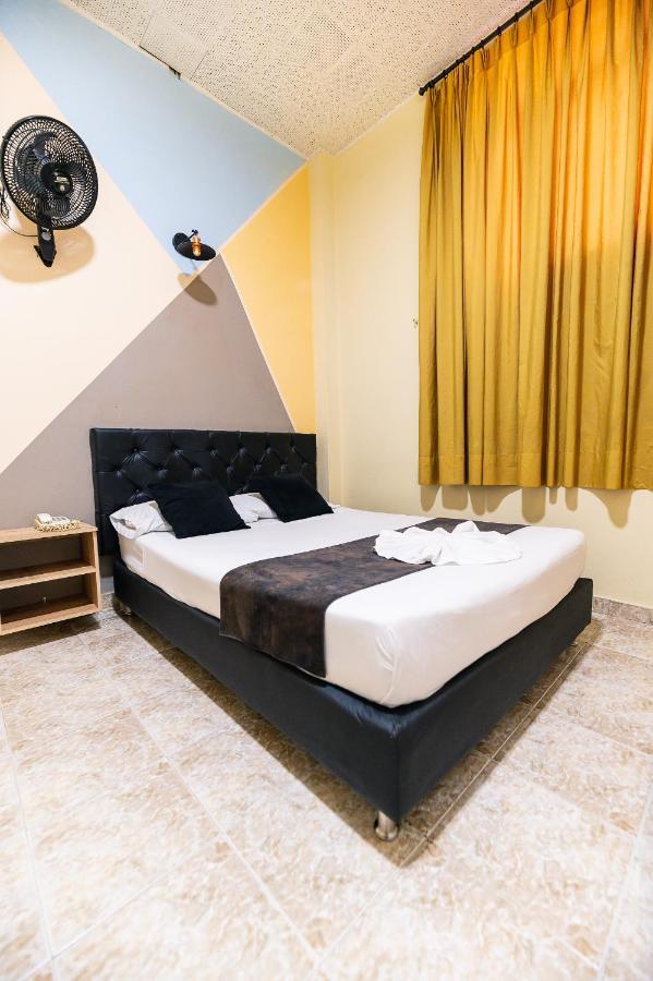 Calle Real Hotel Medellín