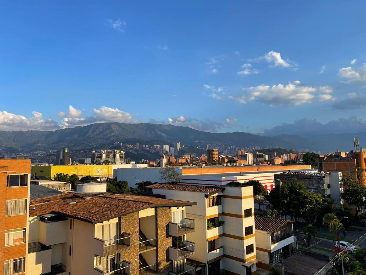 Pass, Laureles Hotel Medellín