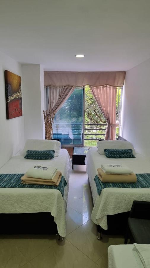 Apartahotel Montes *