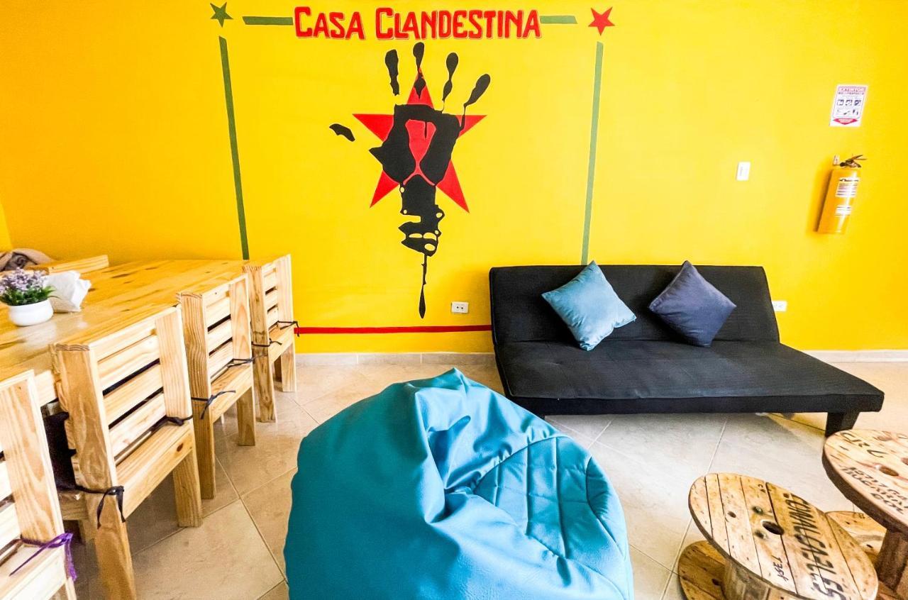 Casa Clandestina 3*