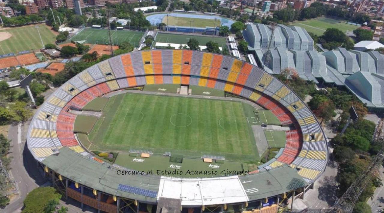 Amoblado Sector Laureles-estadio Hasta 6 Personas - Praga Apartamento Medellín