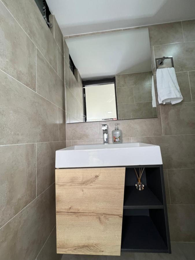 Apartamento Lujoso, Comodo Y Amplio, Mejor Barrio *