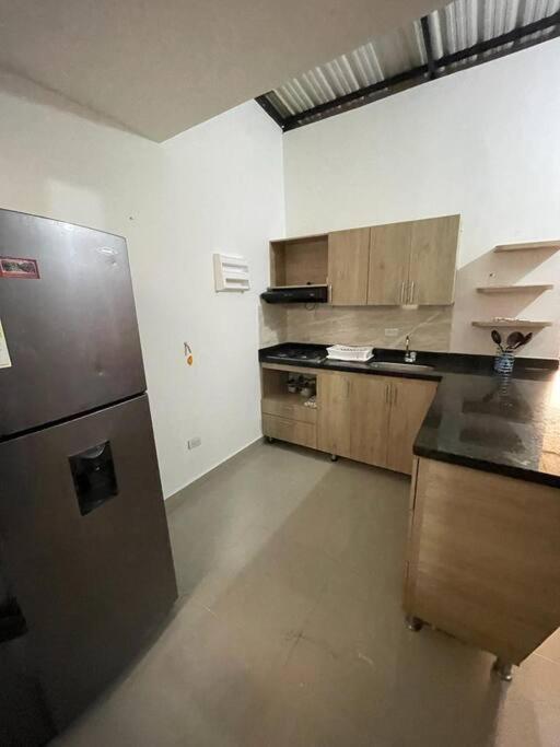 Aparta-hotel Laureles 305 *