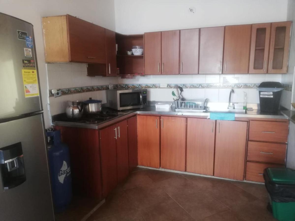 Apartment Casa Con Parking, Cerca Al Metro Y Mercados, 5 Piso Solo Escaleras *