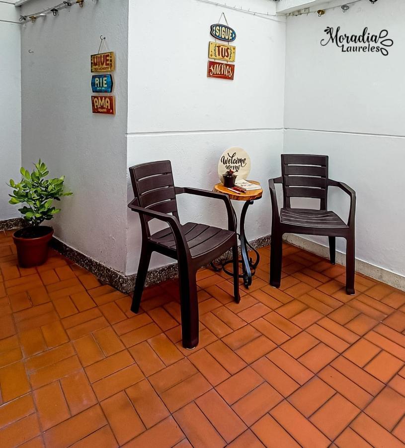 Habitación en casa particular Moradia Laureles *