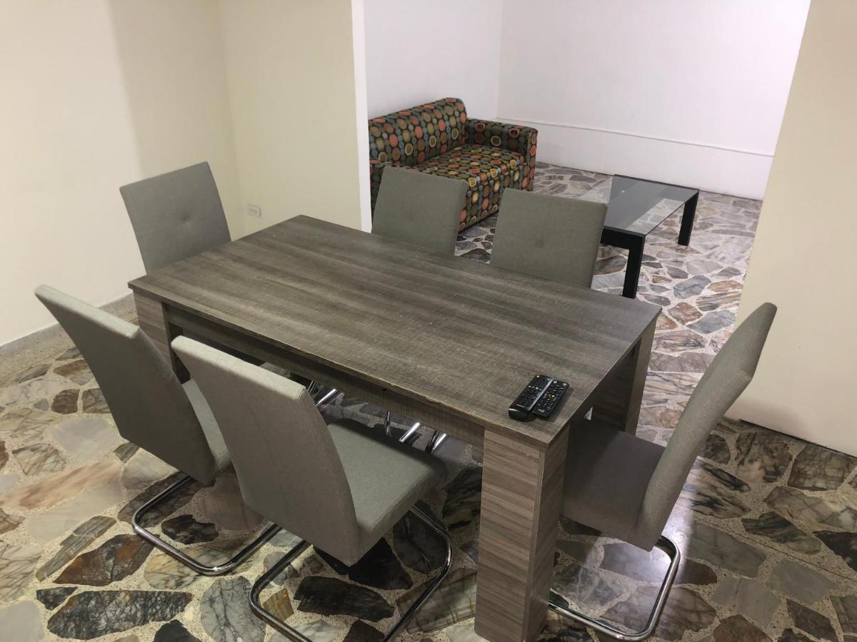 Apartamento Comodo En Laureles, Grande, Centrico ,bien Ubicado Apto203 * Medellín