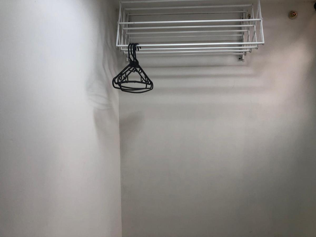 Apartamento Apartamento Comodo En Laureles, Grande, Centrico ,bien Ubicado Apto203 *