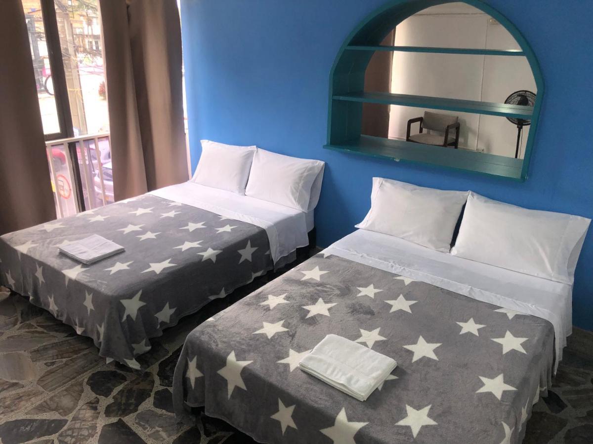 Apartamento Comodo En Laureles, Grande, Centrico ,bien Ubicado Apto203 * Medellín