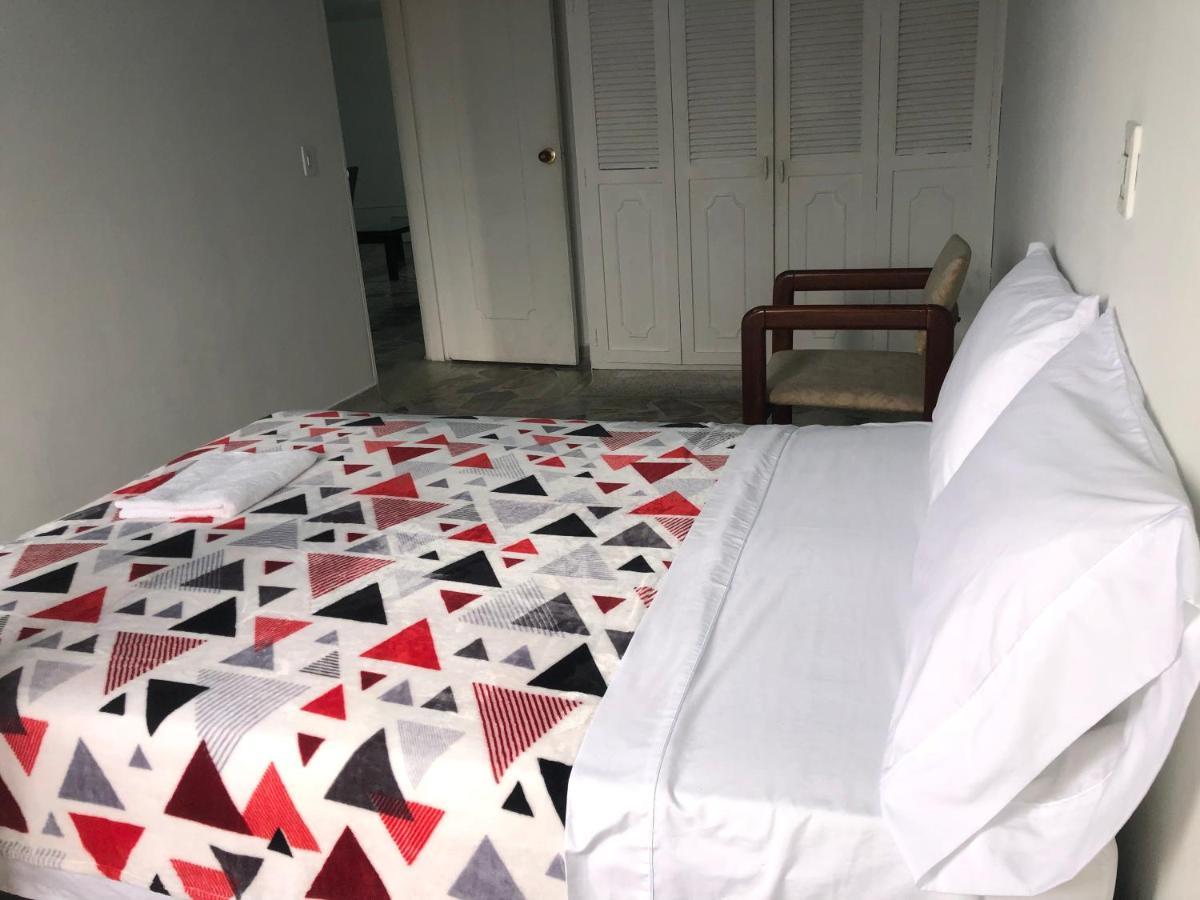 Apartamento Comodo En Laureles, Grande, Centrico ,bien Ubicado Apto203 * Medellín