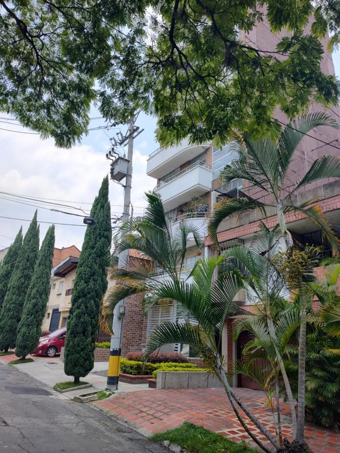 Noras Laureles Homestay Medellin