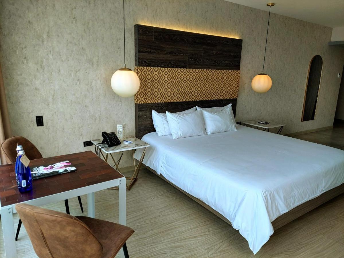 Viaggio Grand Select Hotel Medellín