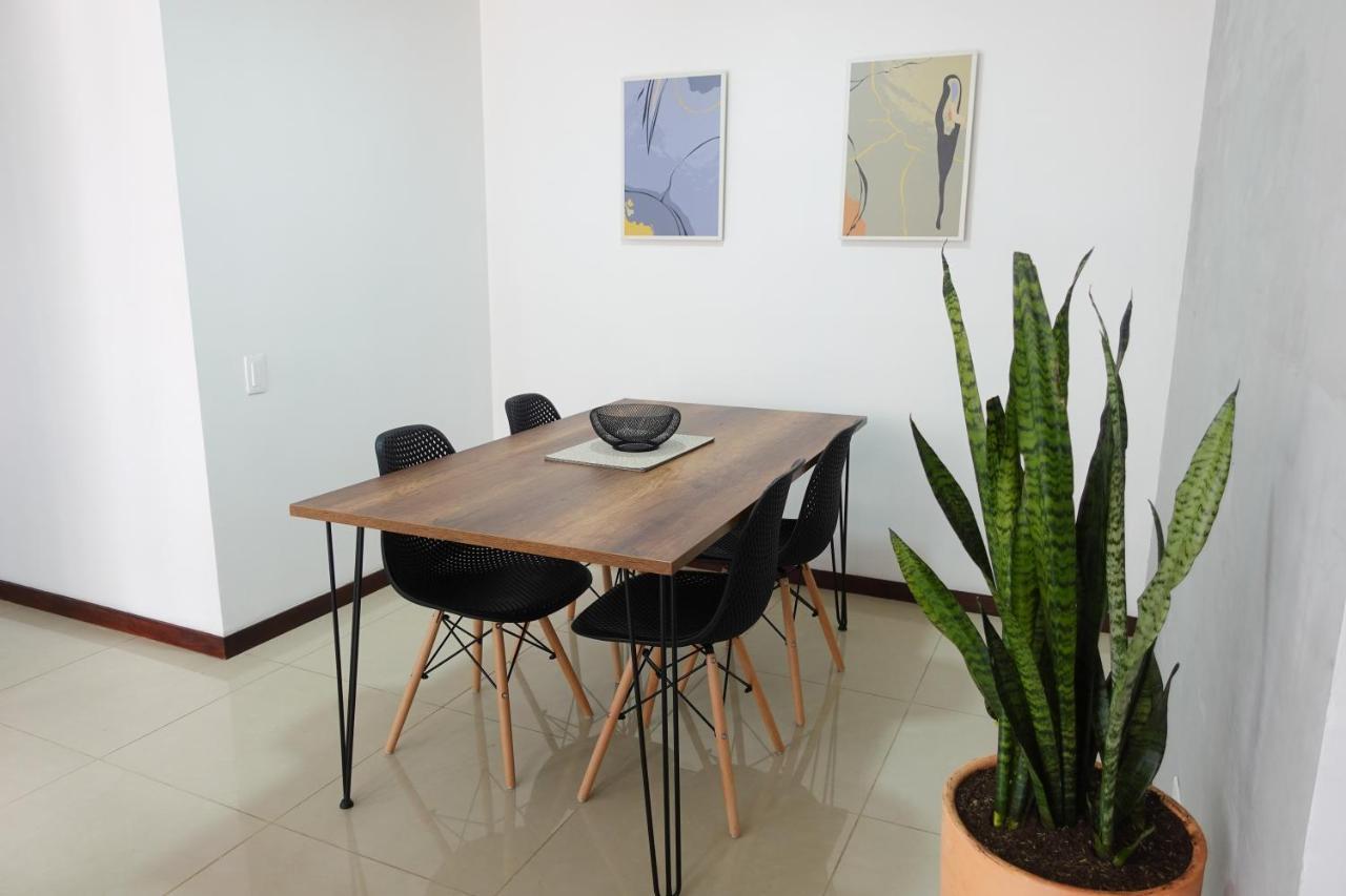 Completo Poblado - Ubicacion Con Parqueadero Apartamento *