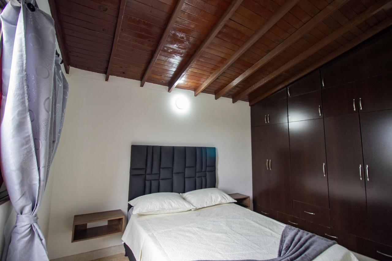 Apartamento Espectacular Casa Cerca A Parques Turisticos Medellín