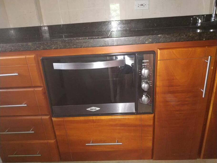 Hermoso Totalmente Amoblado Apartamento *