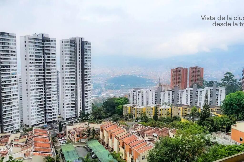 Rentalsop An01 Apto Cerca Al Lleras Con Balcon Y Piscina Climatizada, Cerca A Provenza, Ubicado Min Del Aeropuerto Apartment *