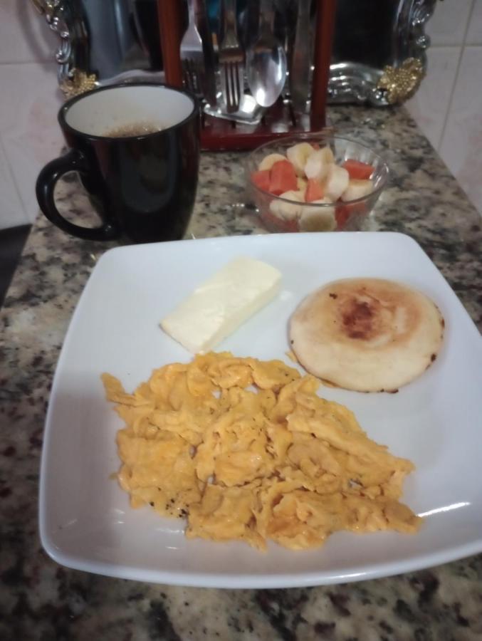Homestay Noras Laureles