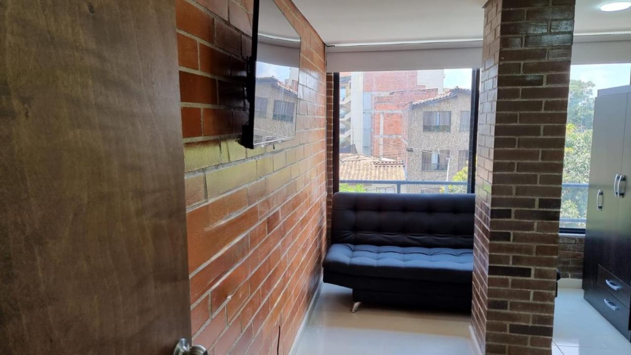 Privados Y Extraordinarios En * Medellín