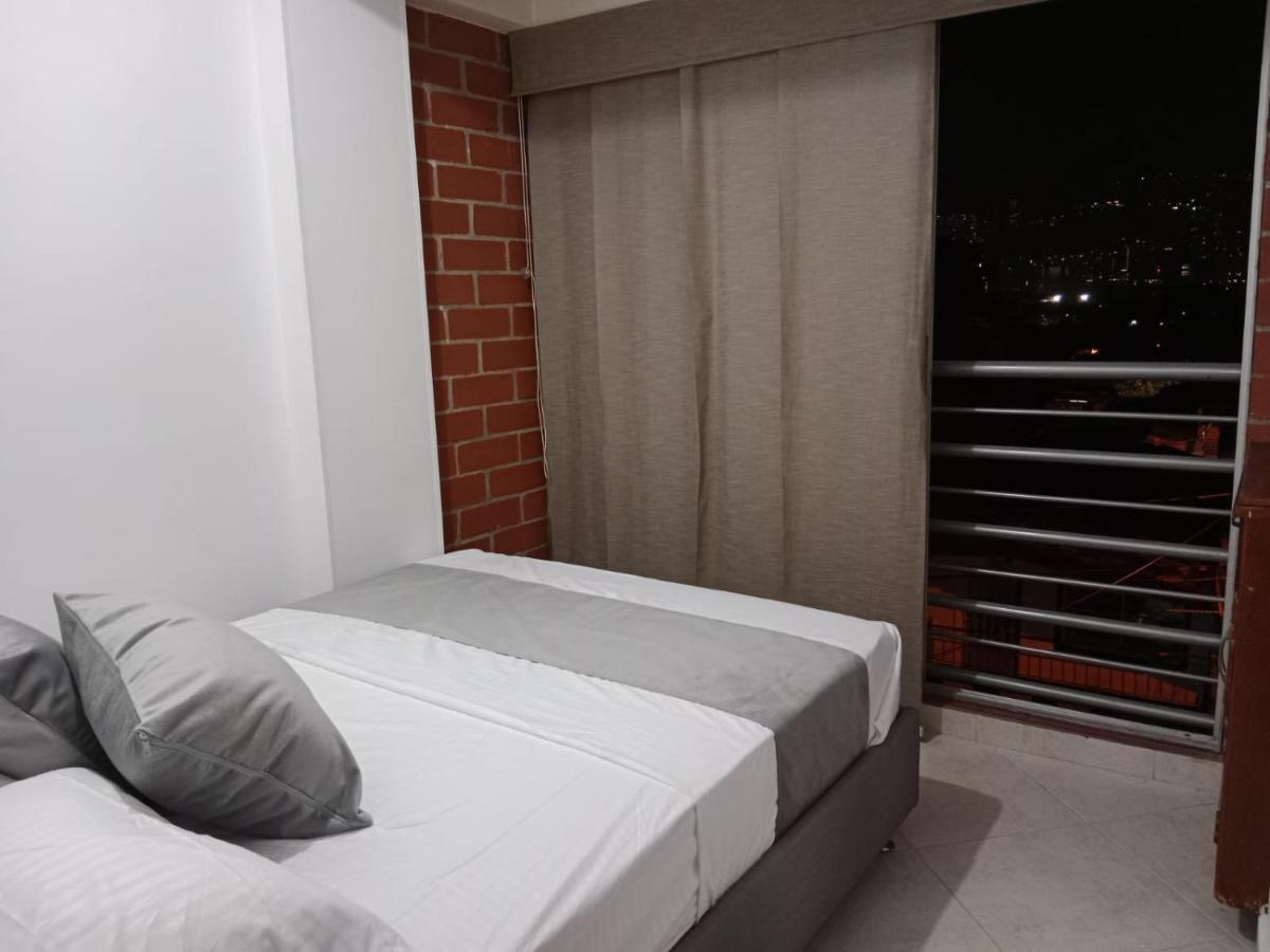 Apartamento Hermoso Amoblado En Medellín, Belen Medellín