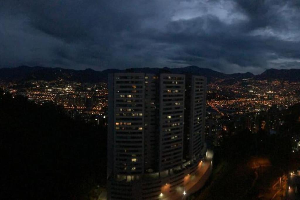 Apartamento Con Vista A Medellín