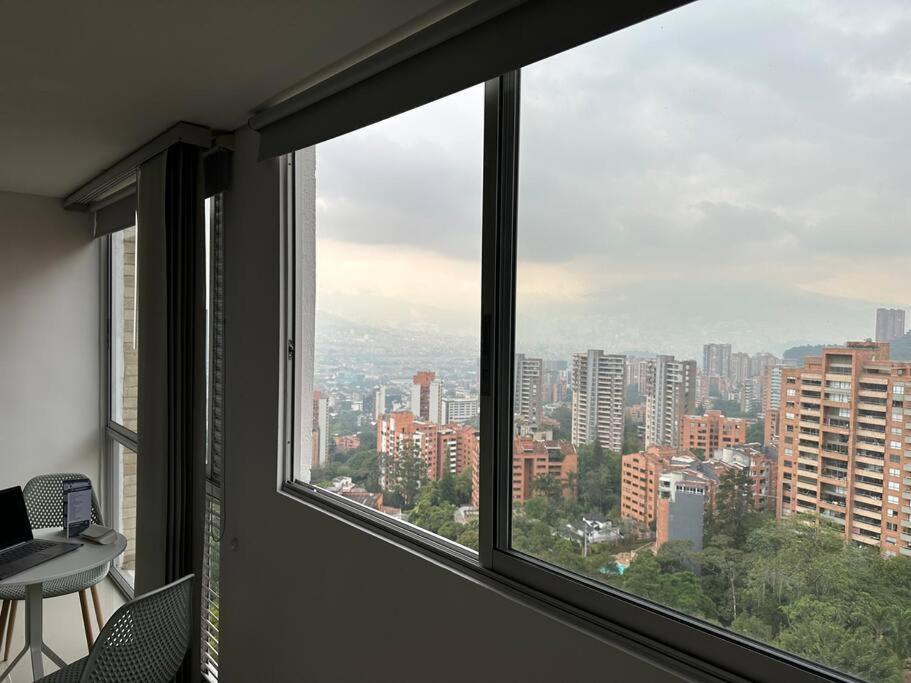 Moderno Loft Poblado Con Vista A Las Montanas 1712 Medellín