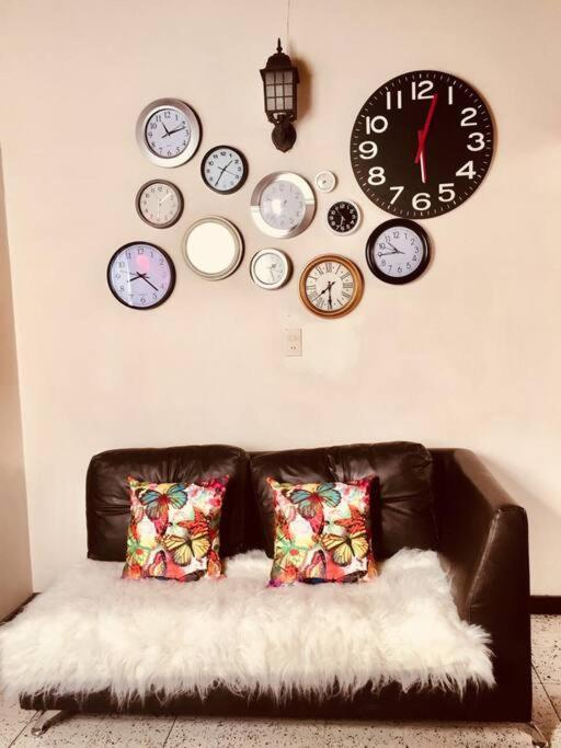 Apartamento Casa En Frente Del Exito De Laureles