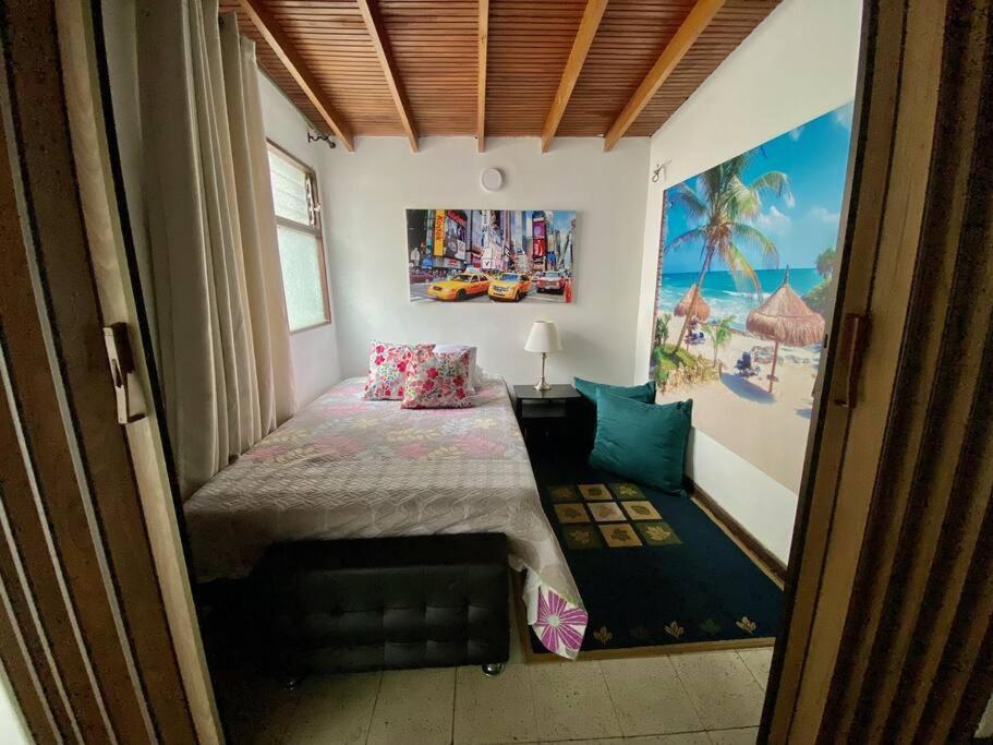 Apartamento Casa En Frente Del Exito De Laureles *