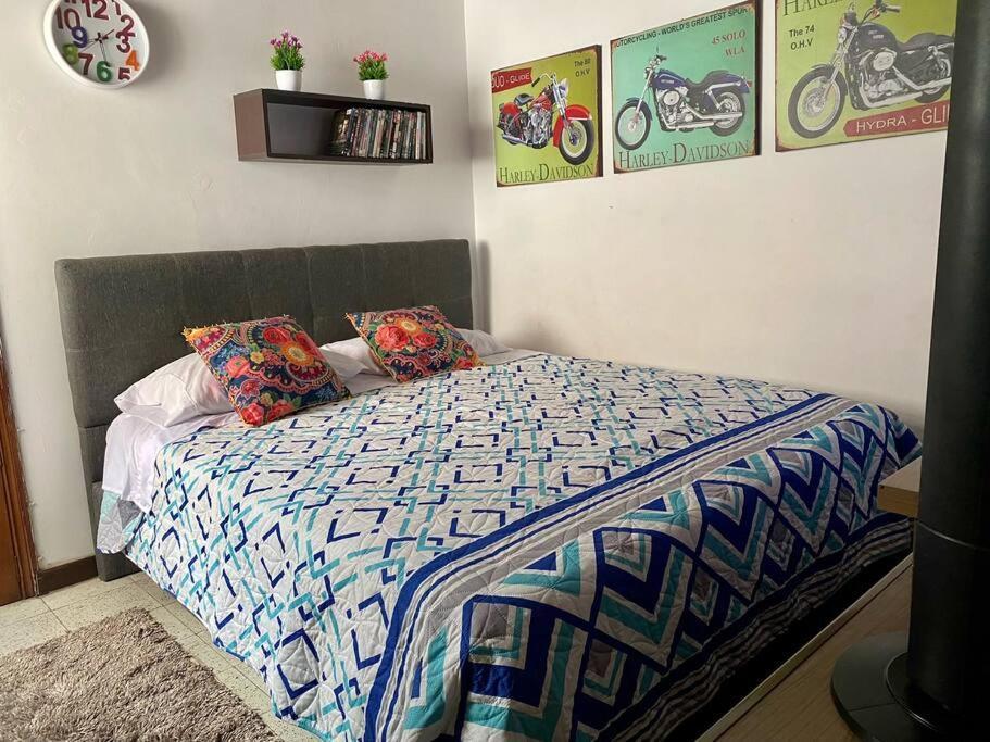 Apartamento Casa En Frente Del Exito De Laureles *