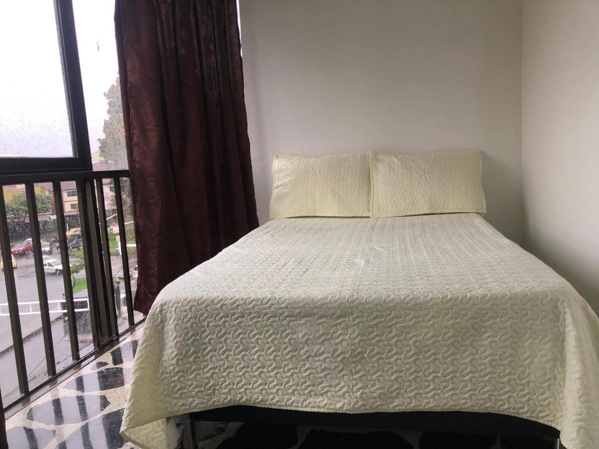 Apartamento Apartamento Amplio En Laureles, Excelente Ubicacion, 3 Alcobas 403 Medellín