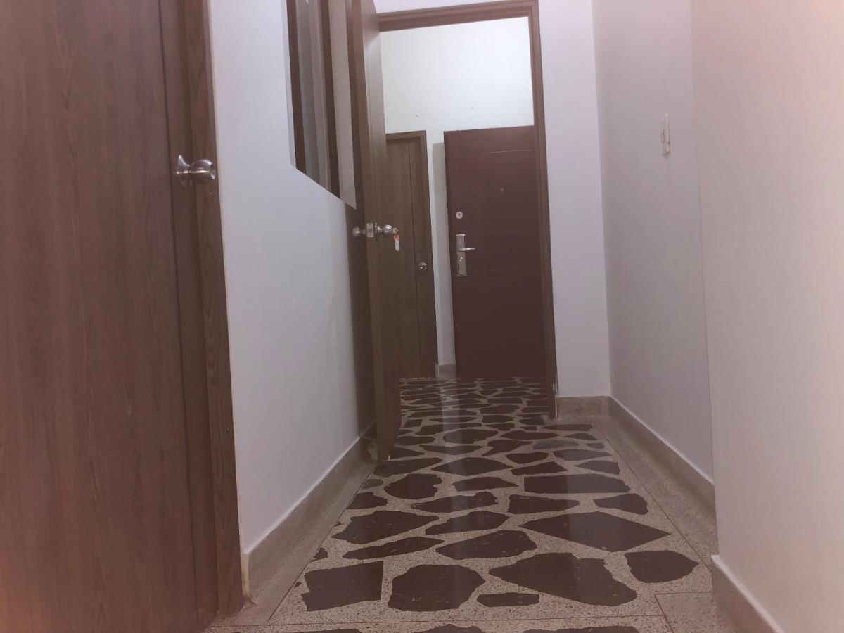 Apartamento Amplio En Laureles, Excelente Ubicacion, 3 Alcobas 403 * Medellín