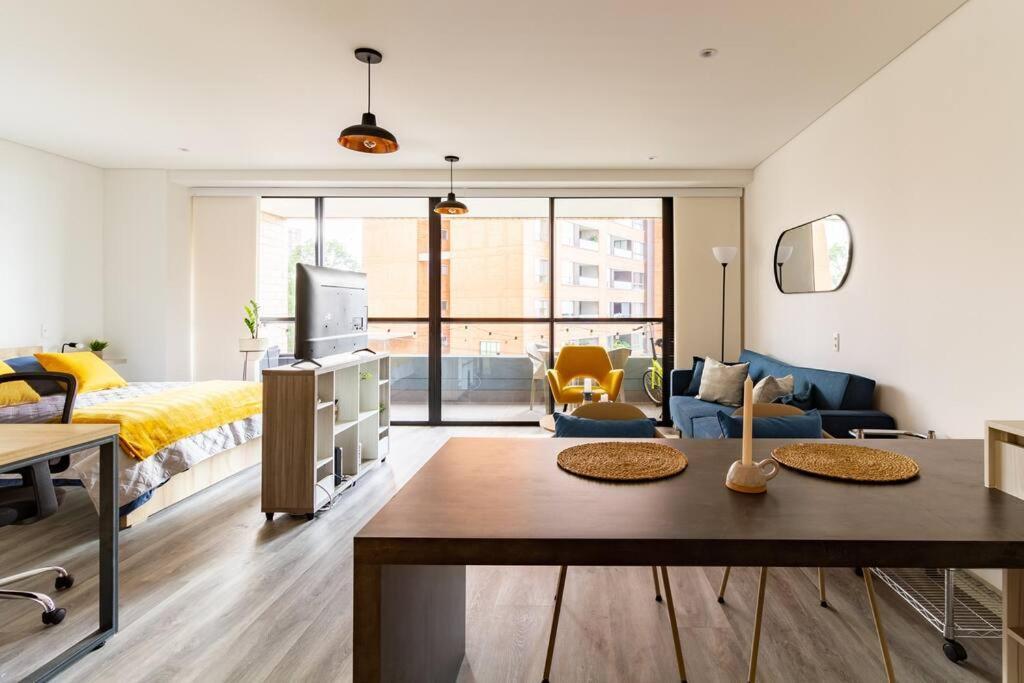 Beautiful New Loft Poblado