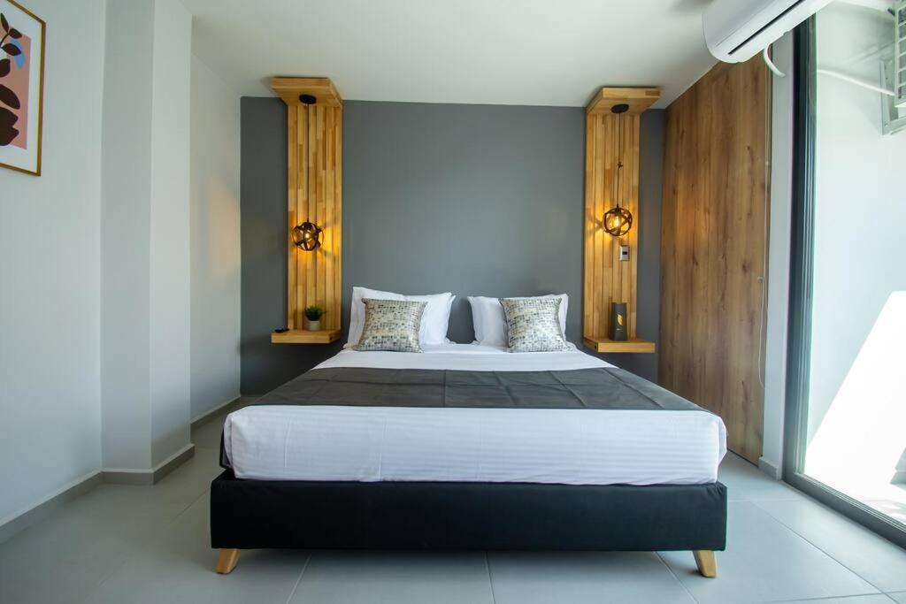 Beautiful Studio Laurels Apartment