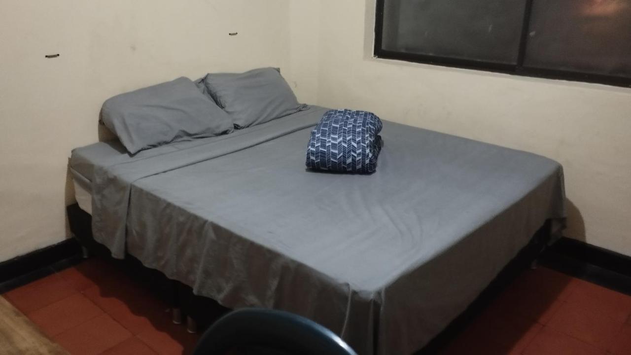 La Casa De La Floresta Dormitorios Habitación en casa particular Medellín